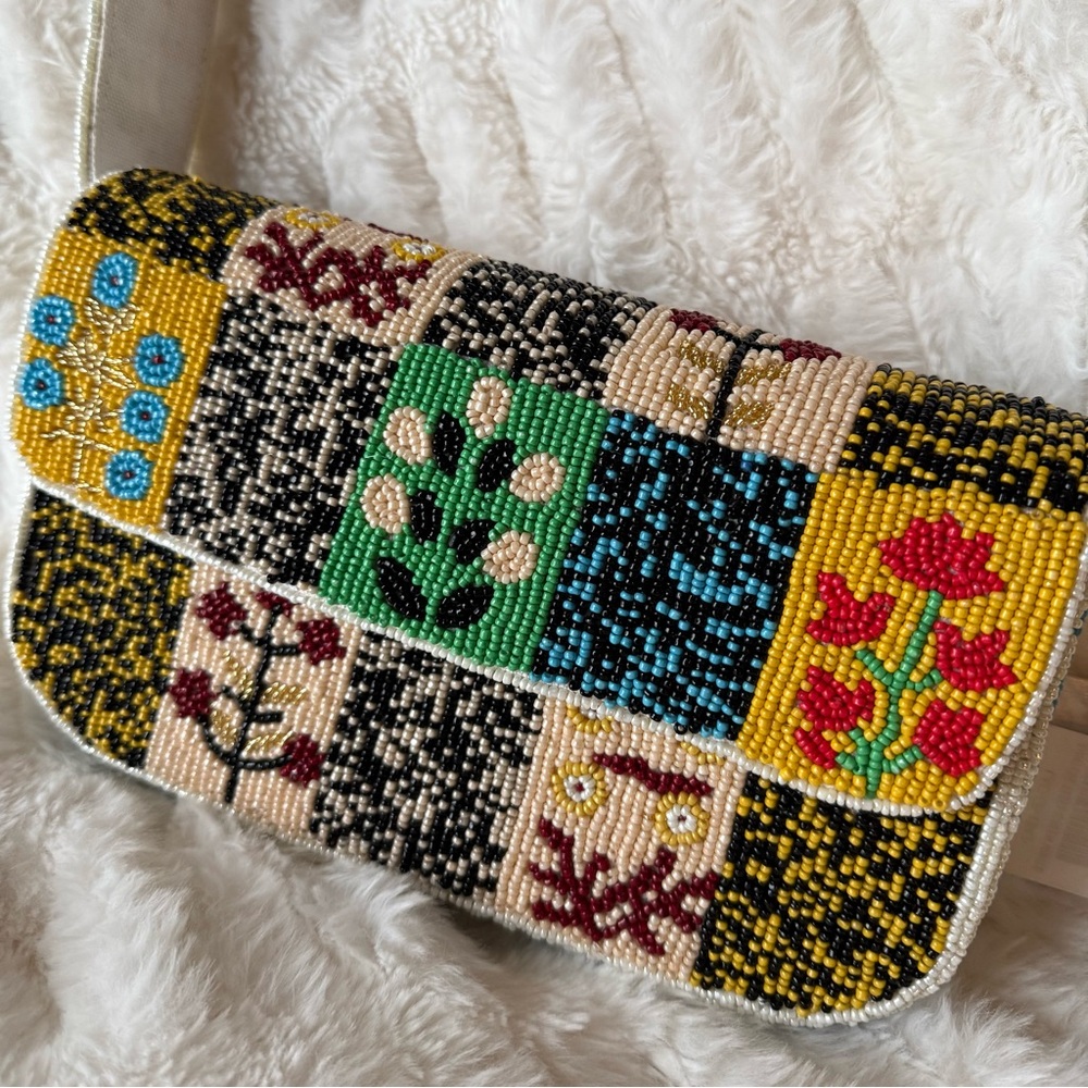 Beaded La Chic Bag - evening bag similar to Anthropologie 🤩💕